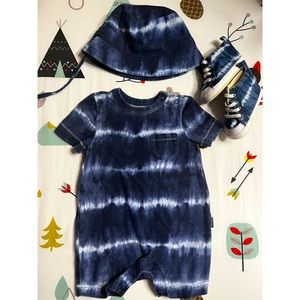 Baby Gap Tie-Dye Romper set with matching shoes and hat!